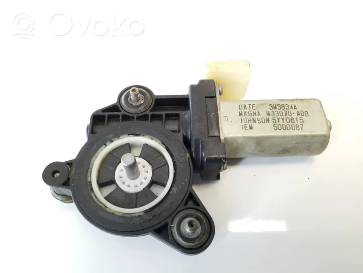 BMW 1 F20 F21 Moteur de lève-vitre de porte arrière M13970A00