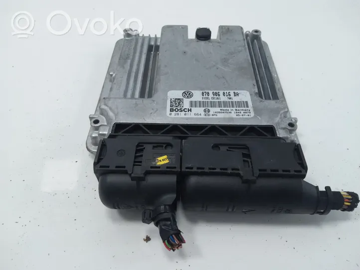 Volkswagen Transporter - Caravelle T5 Unité de commande, module ECU de moteur 070906016