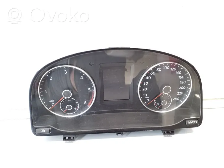 Volkswagen Touran II Speedometer (instrument cluster) 1T0920881A