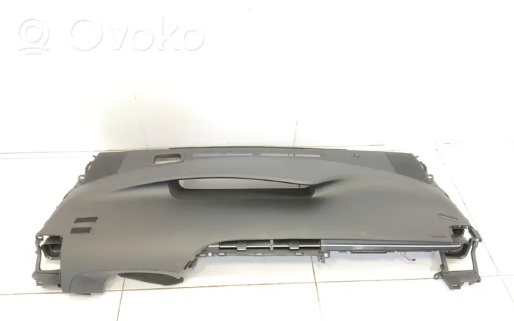 Toyota Prius (XW30) Deska rozdzielcza 5541047090