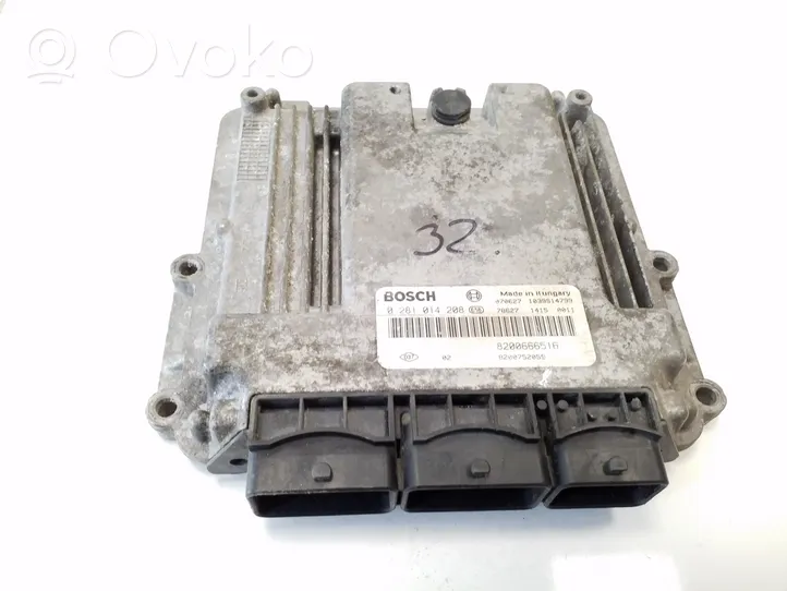 Renault Trafic II (X83) Calculateur moteur ECU 8200666516