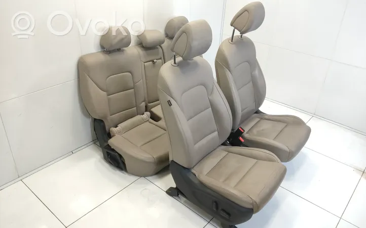 Hyundai Tucson TL Seat set 