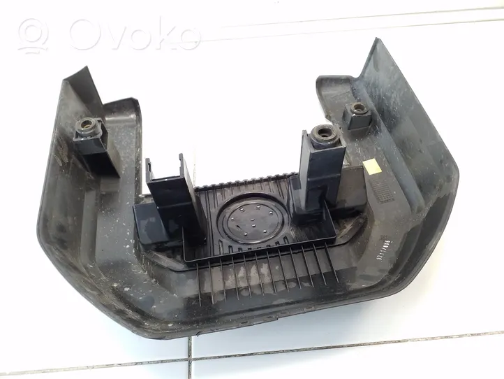 Volkswagen Golf VII Couvercle cache moteur 5GE806441