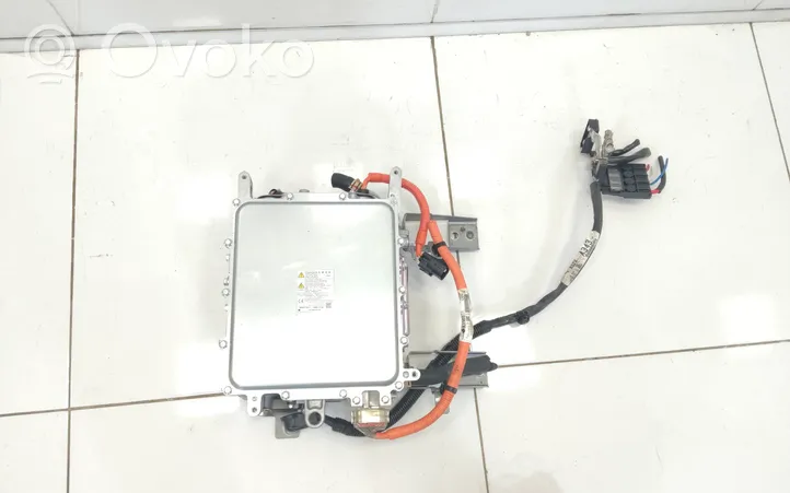 Mitsubishi Outlander Chargeur batterie (en option) W005T70271