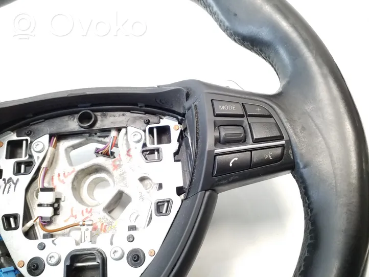 BMW 5 F10 F11 Steering wheel 18037731