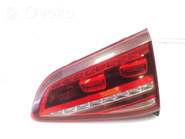 Volkswagen Golf VII Lampy tylnej klapy bagażnika 5Q0945308F