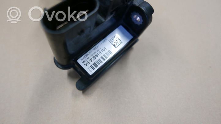 BMW 1 F20 F21 Convertitore di tensione inverter 9296151