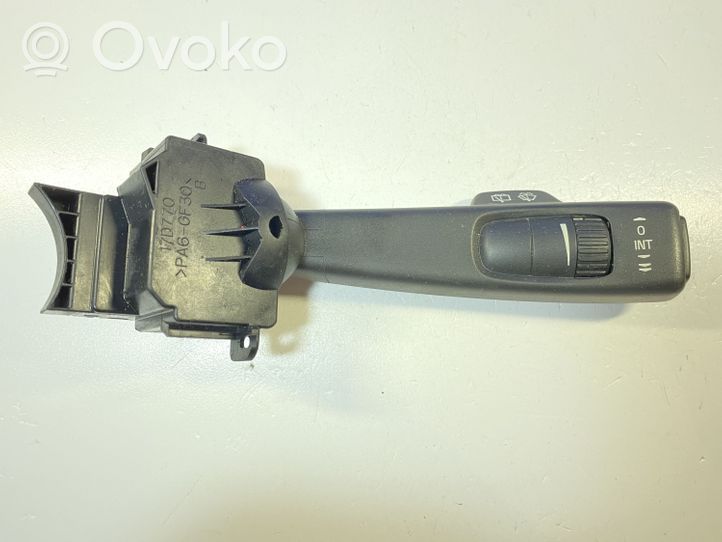 Volvo V50 Valytuvų greičio jungtukas 8682869