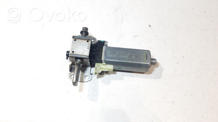 Volvo XC90 Moteur de réglage de siège 0390203221