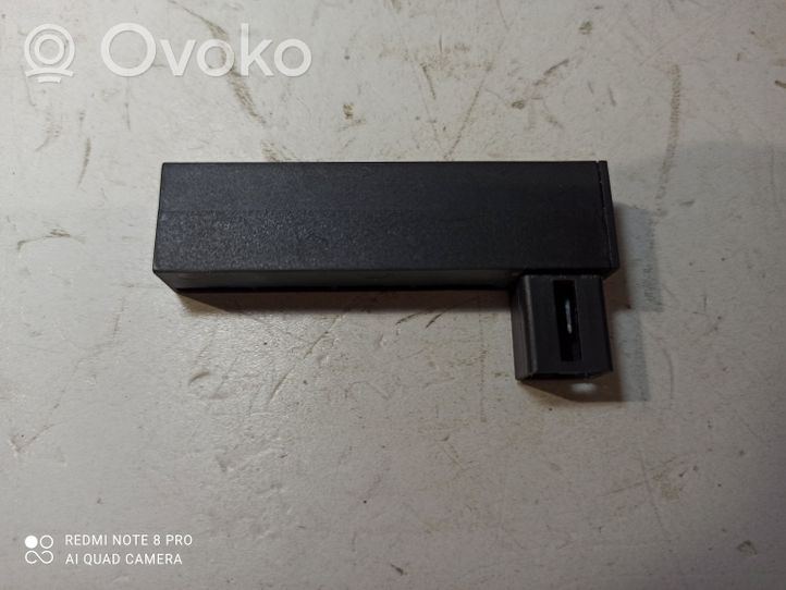 Volvo S60 Radion pystyantenni 31346697