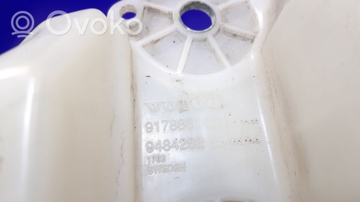 Volvo S60 Zbiornik płynu spryskiwaczy lamp 9178562