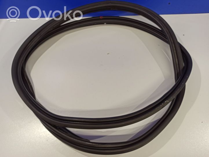 Volvo XC60 Trunk rubber seal (body) 31425976