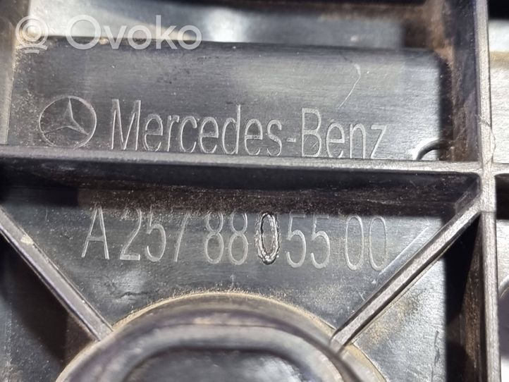 Mercedes-Benz CLS C257 Soporte de montaje del parachoques trasero A2578805500