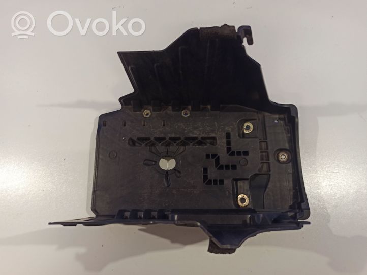 Volvo S60 Dangtis akumuliatoriaus dėžės 31299867