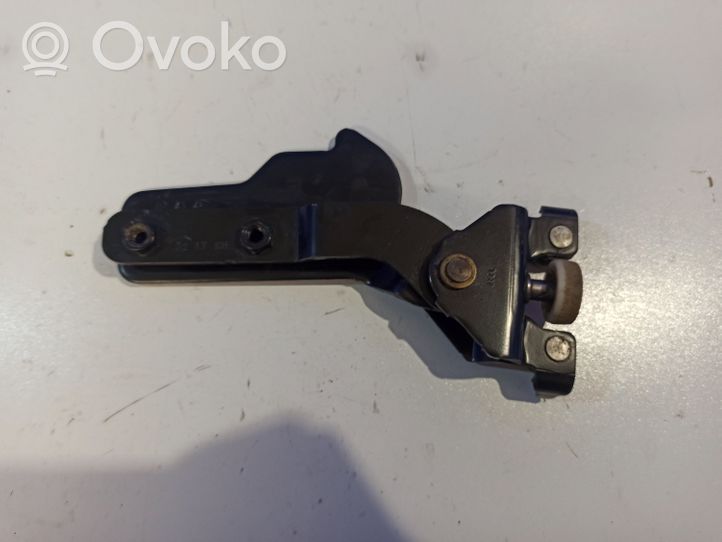 Ford Connect Rear door upper hinge 3217