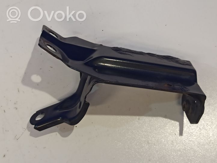 Volvo V60 Staffa del pannello di supporto del radiatore 31261932