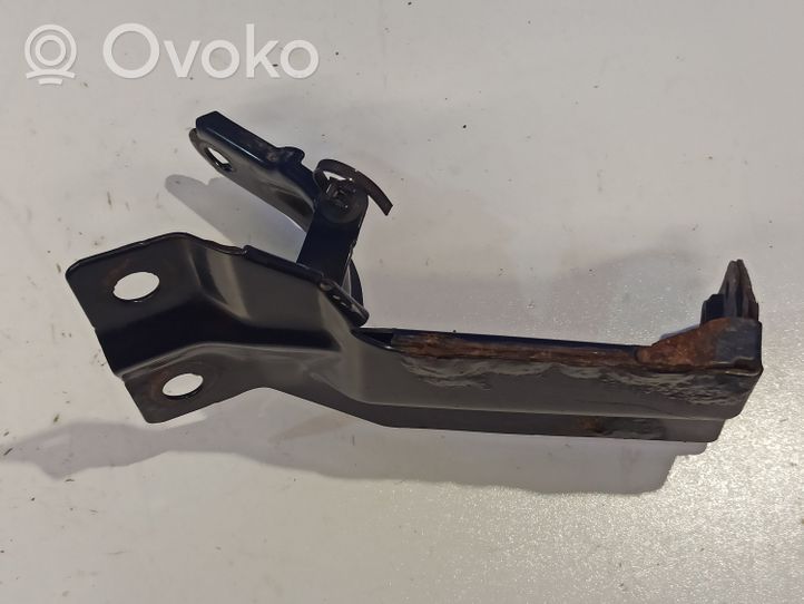 Volvo V60 Staffa del pannello di supporto del radiatore 31261932