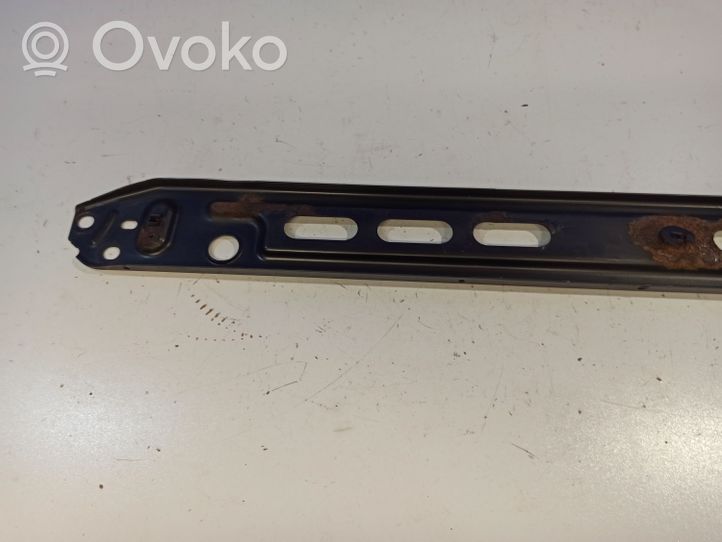 Volvo V60 Staffa del pannello di supporto del radiatore 31368100