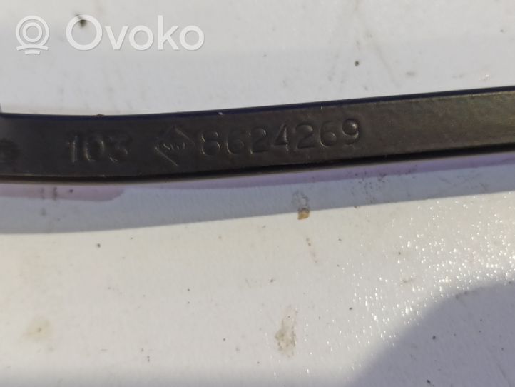 Volvo V70 Windshield/front glass wiper blade 8624269
