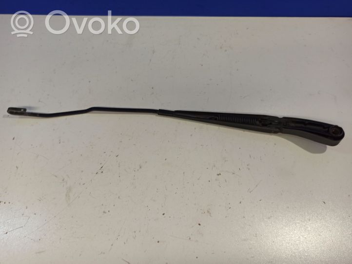 Volvo V70 Windshield/front glass wiper blade 8624269