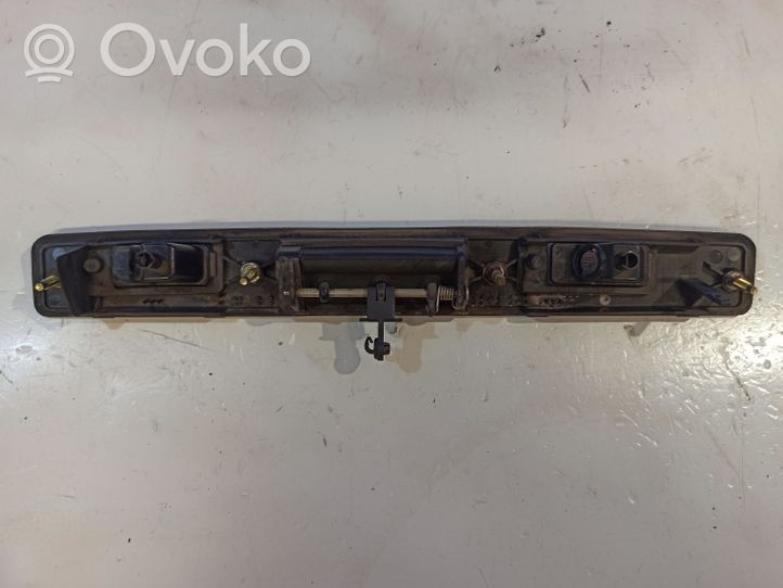 Volvo V70 Uchwyt / Rączka zewnętrzna otwierania klapy tylnej / bagażnika 9203101