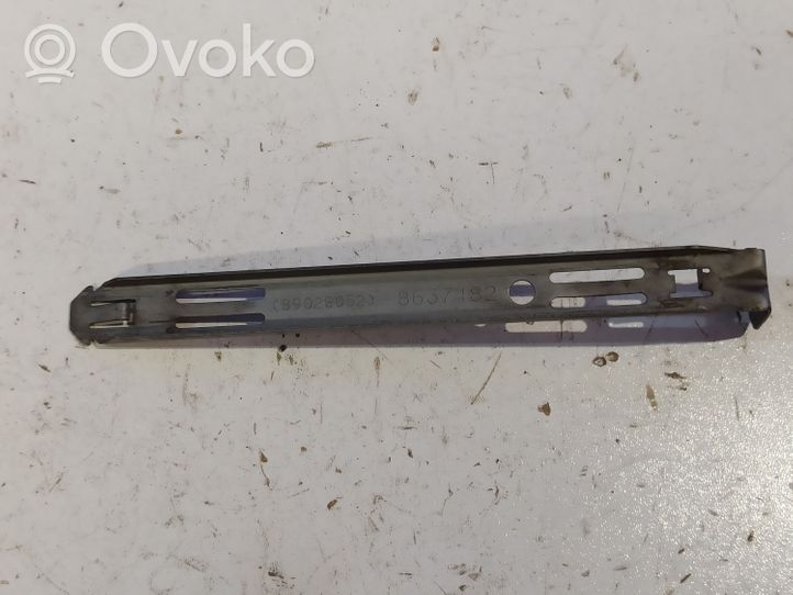 Volvo XC90 Headlight/headlamp mounting bracket 8637182