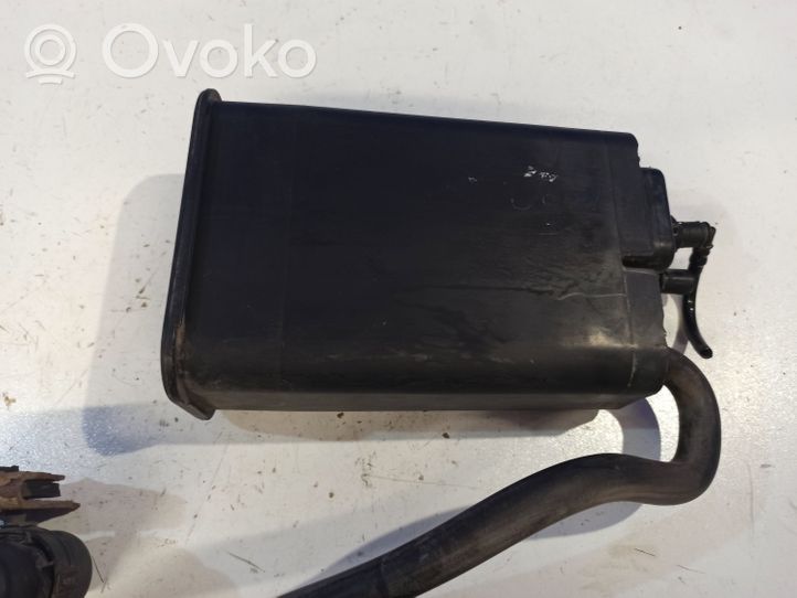 Volvo XC90 Serbatoio a carbone attivo per il recupero vapori carburante 8627971