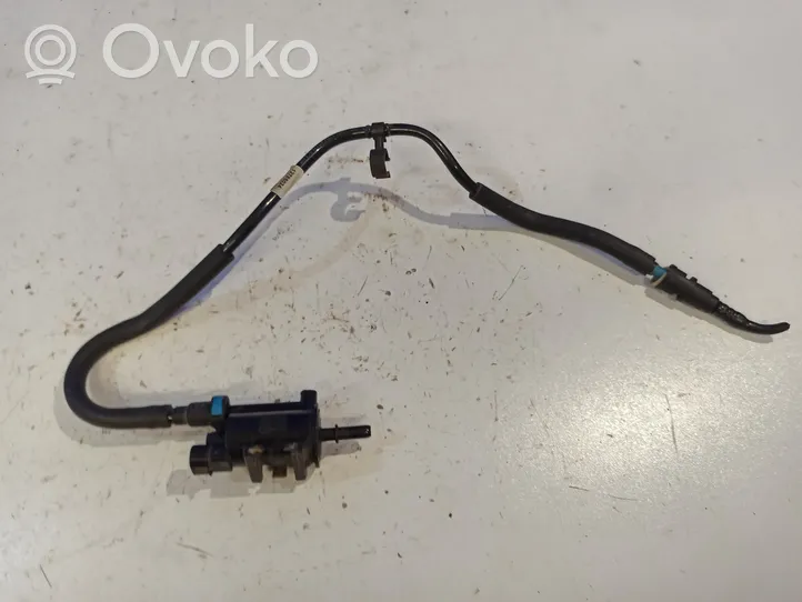 Saab 9-3 Ver2 Valvola di depressione sul supporto motore 1997278