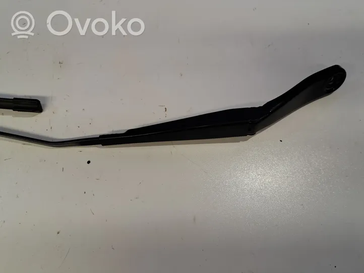 Volvo V70 Windshield/front glass wiper blade 31276003