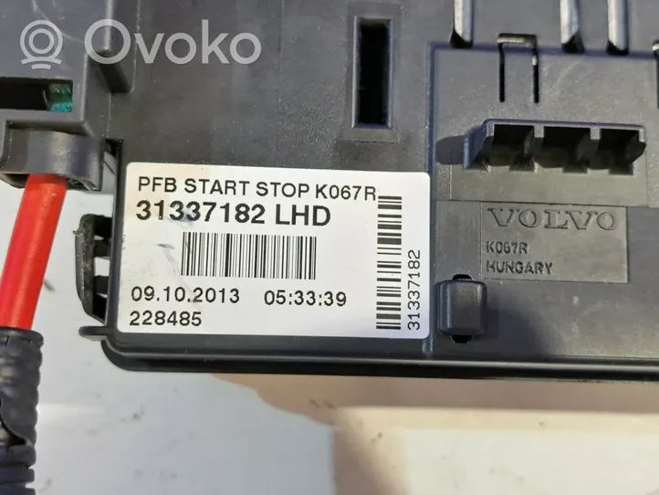 Volvo V70 Releen moduulikiinnike 31337182