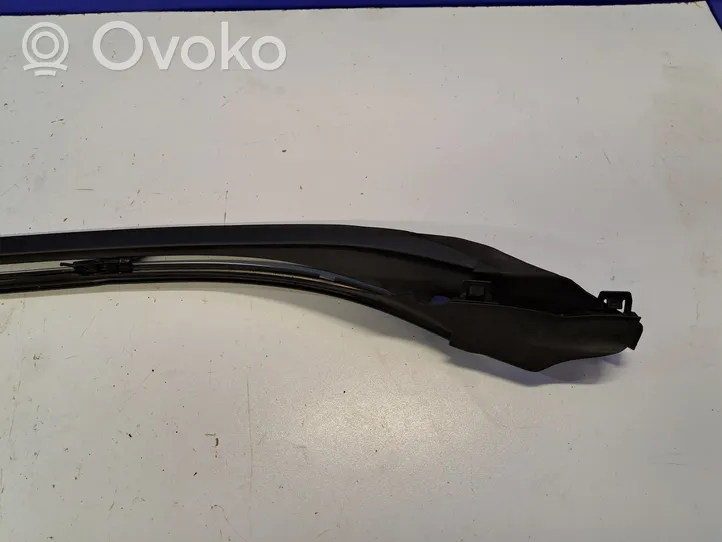 Volvo S60 Windshield trim 31335864