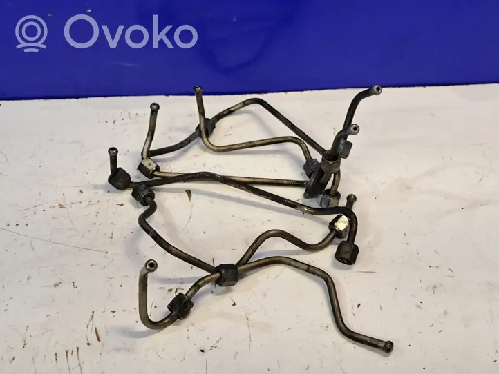 Volvo V70 Tuyau d'alimentation conduite de carburant 31272679