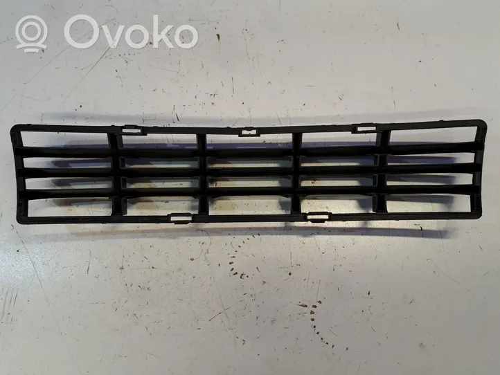 Volvo S40 Rejilla inferior del parachoques delantero 30657006