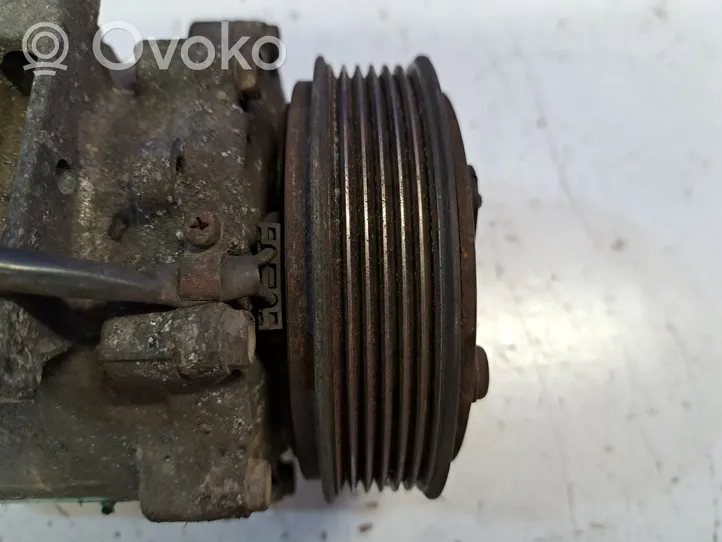 Volvo S40 Compressore aria condizionata (A/C) (pompa) 8988909324