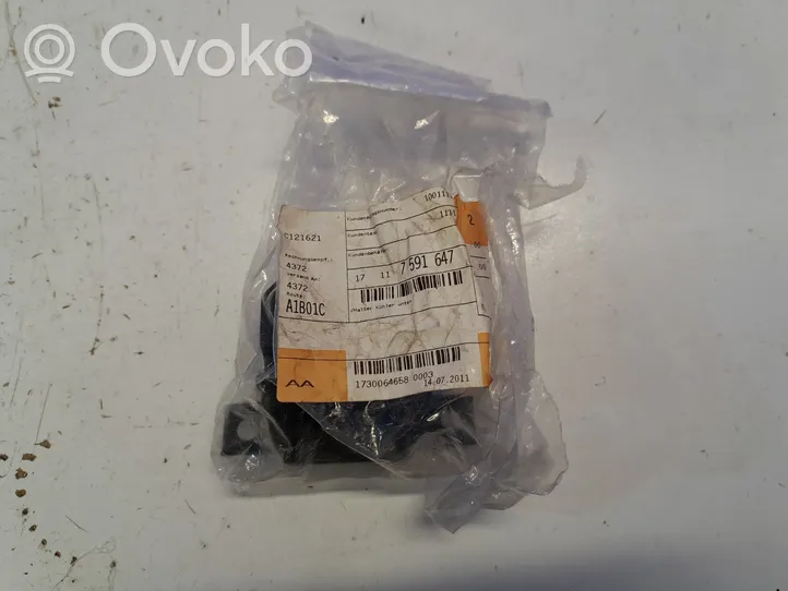 BMW 3 E90 E91 Staffa del pannello di supporto del radiatore 7591647