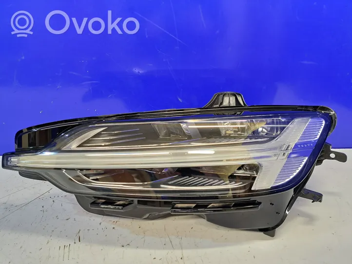 Volvo S60 Lampa przednia 32314178