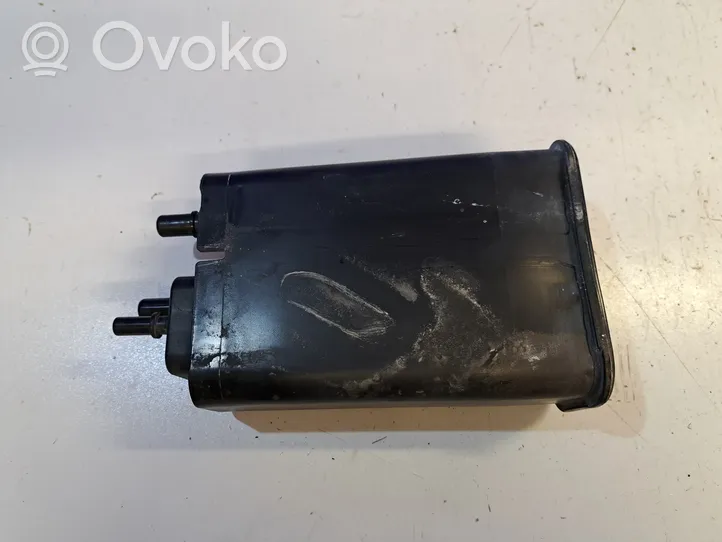 Volvo S60 Aktiivihiilisuodattimen polttoainehöyrysäiliö 31319683