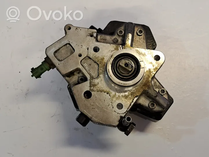 Volvo XC90 Mekaaninen polttoainepumppu 0445010111