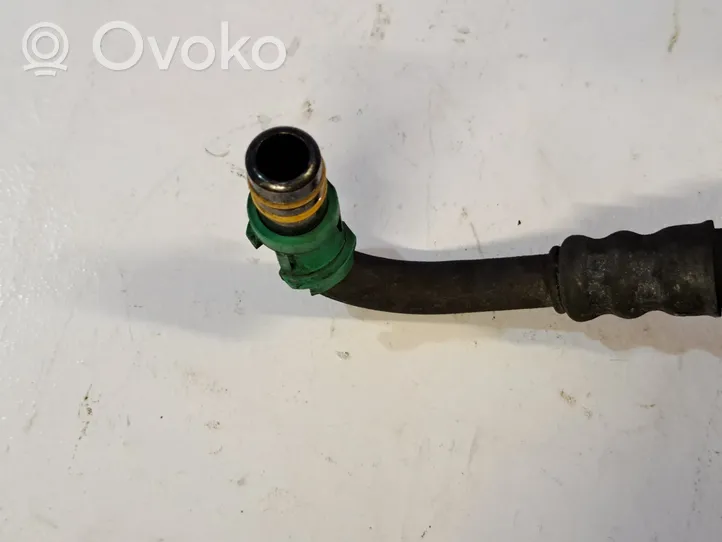 Volvo V70 Air conditioning (A/C) pipe/hose 31212248