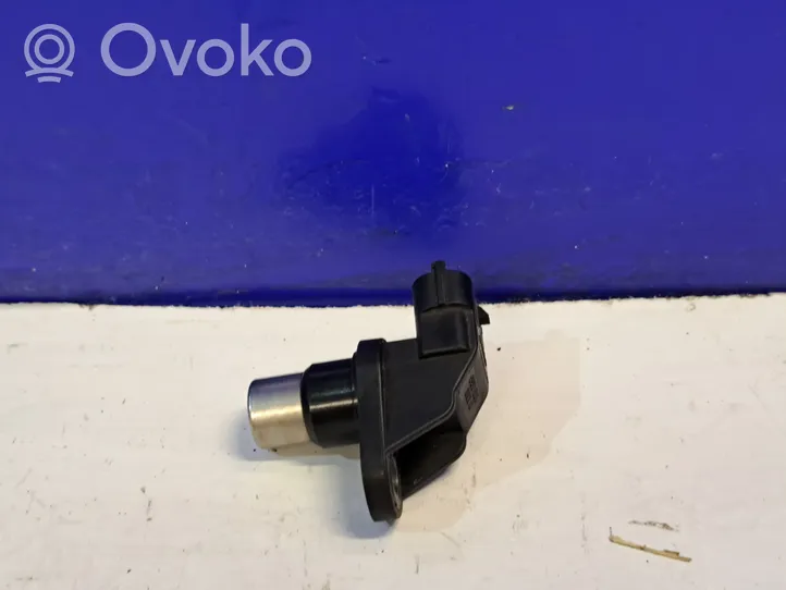 Volvo V70 Camshaft position sensor 8631533