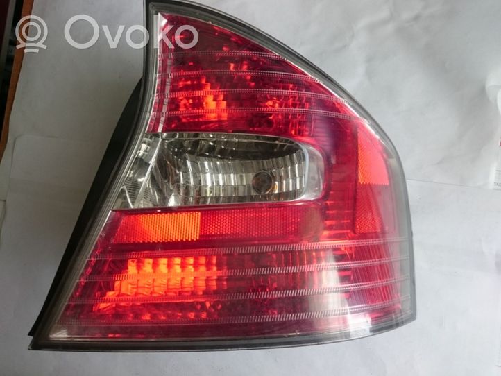 Subaru Legacy Galinis žibintas kėbule 946060