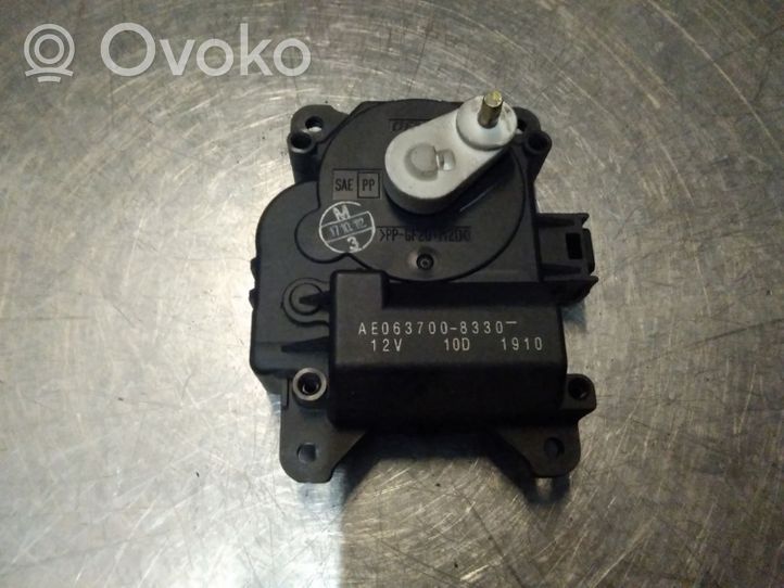 Toyota RAV 4 (XA20) Motorino attuatore aria AE0637008330