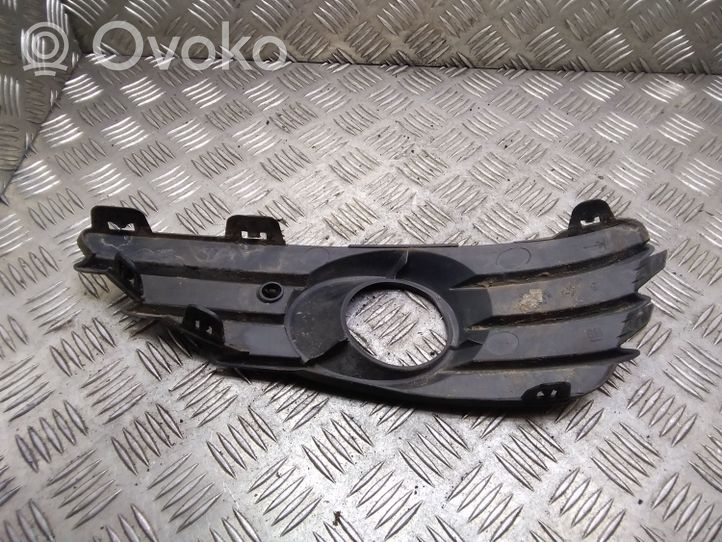 Opel Astra H Priešrūkinio žibinto apdaila/ grotelės 13110336