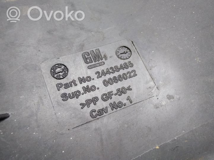 Opel Signum Pokrywa skrzynki akumulatora 24438485