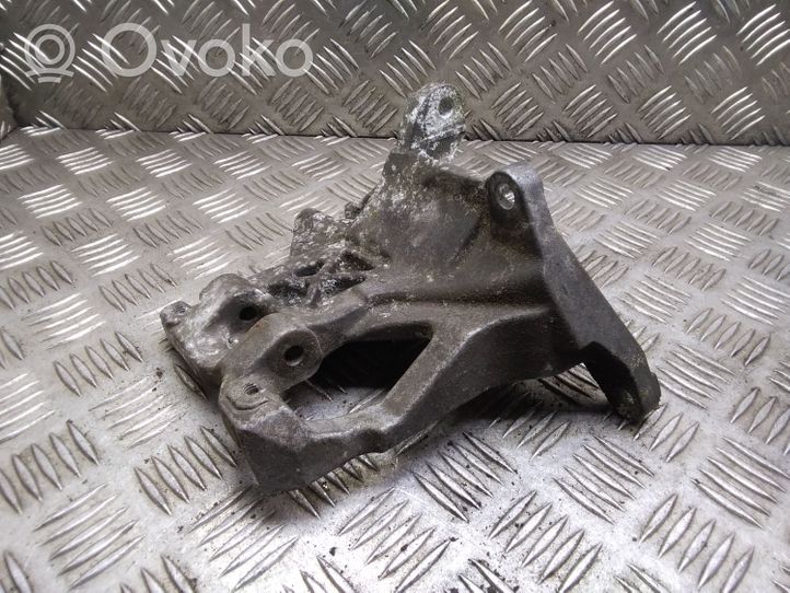 Subaru Legacy Uchwyt / Mocowanie sprężarki klimatyzacji 5370035300