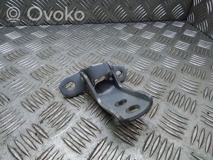 Toyota Prius (XW20) Front door upper hinge 