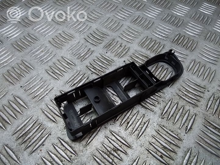 Volkswagen Tiguan Support bouton lève vitre porte avant 5N1867255