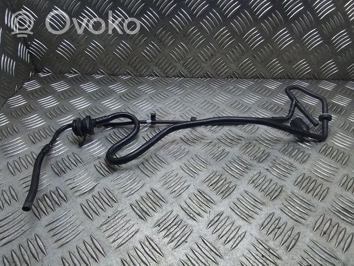 Volkswagen Tiguan Tuyau sous vide 5N0612041L