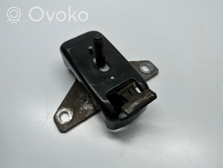 Volkswagen Amarok Engine mount bracket 2H6199256B