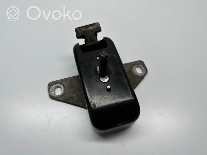 Volkswagen Amarok Engine mount bracket 2H6199256B